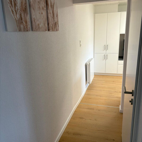 Flur zur Küche im Ferienhaus in Helserdeich bei Friedrichskoog