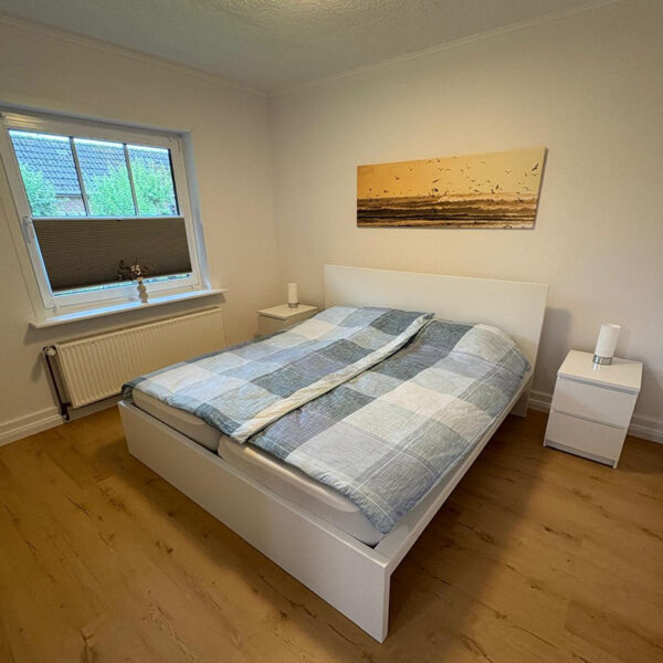Doppelbett im Schlafzimmer des Ferienhaus in Helserdeich bei Friedrichskoog