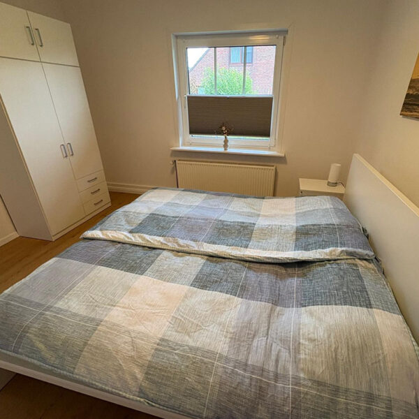 Doppelbett im Schlafzimmer des Ferienhaus in Helserdeich bei Friedrichskoog